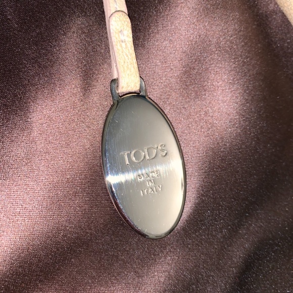 Large Tod’s purse in gold - Picture 11 of 12